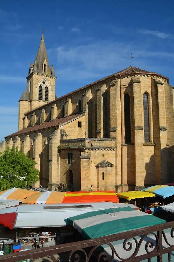 Holiday park Camping - Village Vacances Familial A Prayssac Au Coeur Du Vignoble Lotois