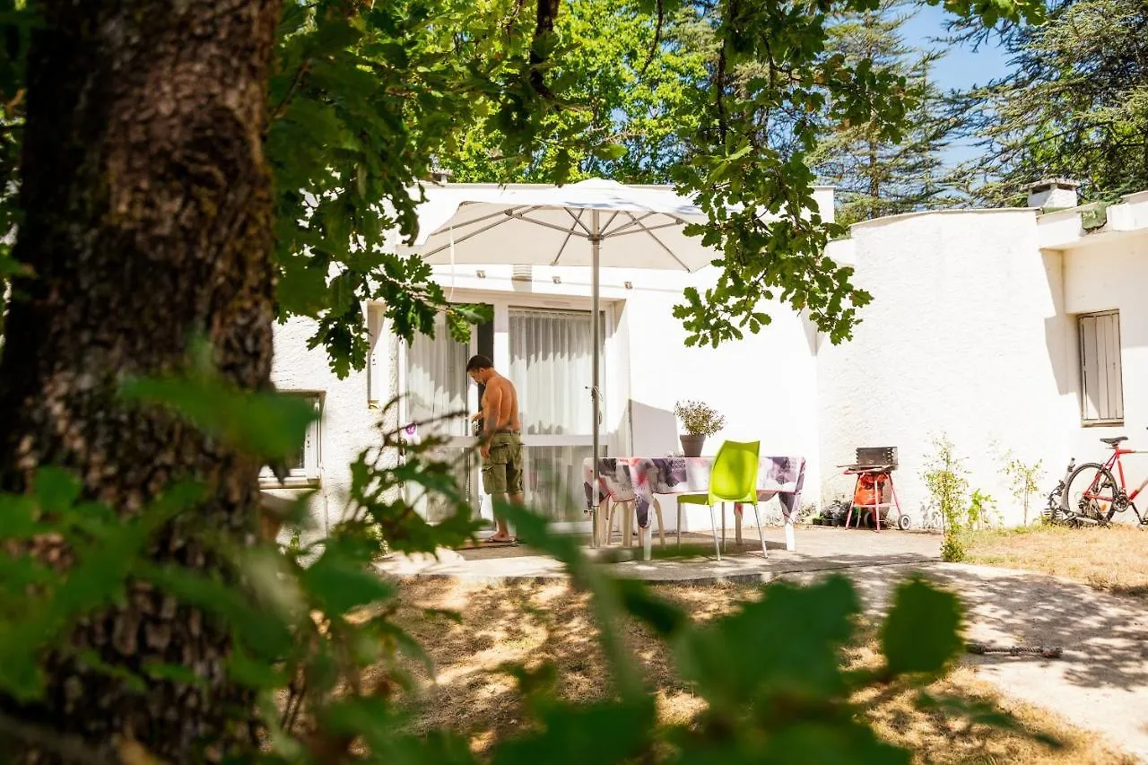 Camping - Village Vacances Familial A Prayssac Au Coeur Du Vignoble Lotois Aldeamento Turístico